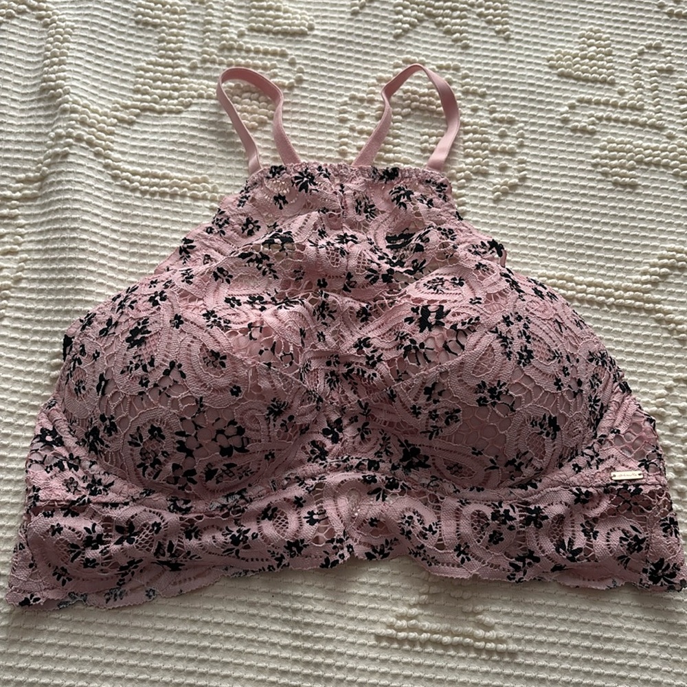 Victoria Secret Pink high neck bra 
Size small